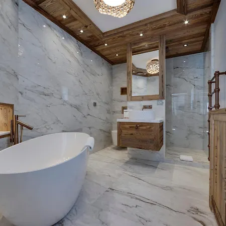 Skis Aux Pieds Avec Piscine Et Sauna à - Fr-1-567-126 Chalet Val-dʼIsère